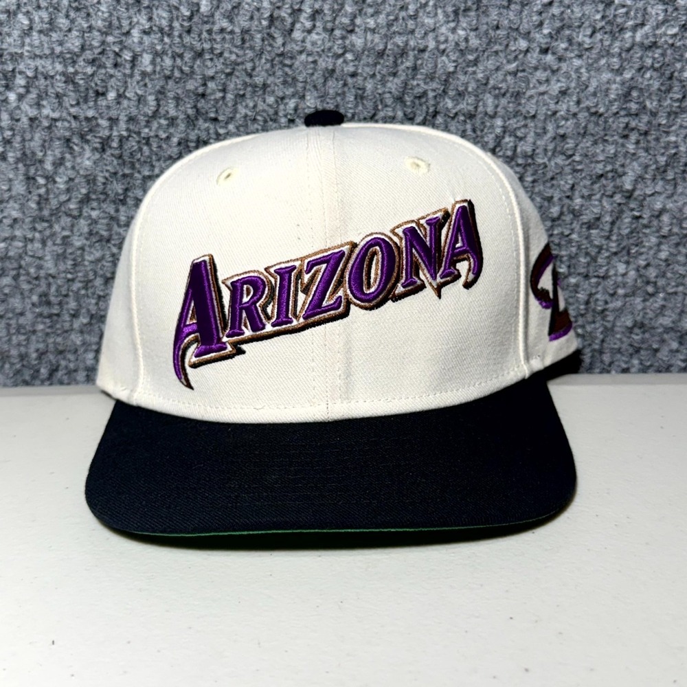 Mitchell & Ness Arizona Diamondbacks Cooperstown Cap Men's Ivory Snapback Hat